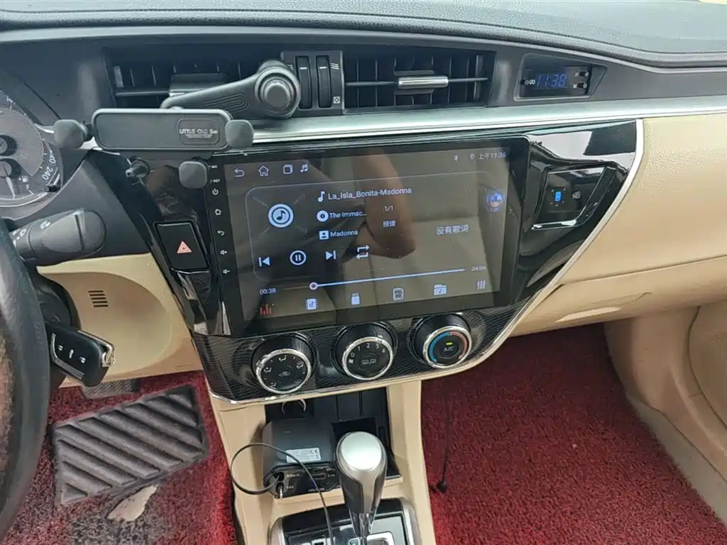 Toyota Corolla 2014 1.6L CVT GL-i Leather Edition фото 13