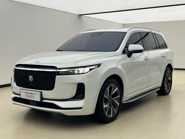 Li Auto ONE Последовательный гибрид, 6 мест