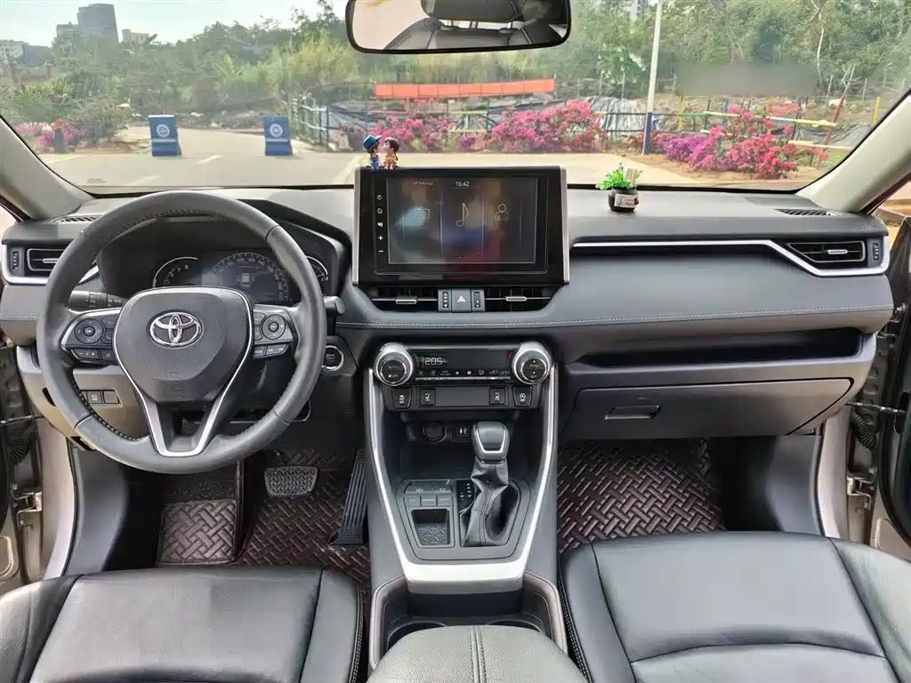 Toyota RAV4 Rongfang 2020 2.0L CVT 2WD Fashion PLUS фото 8