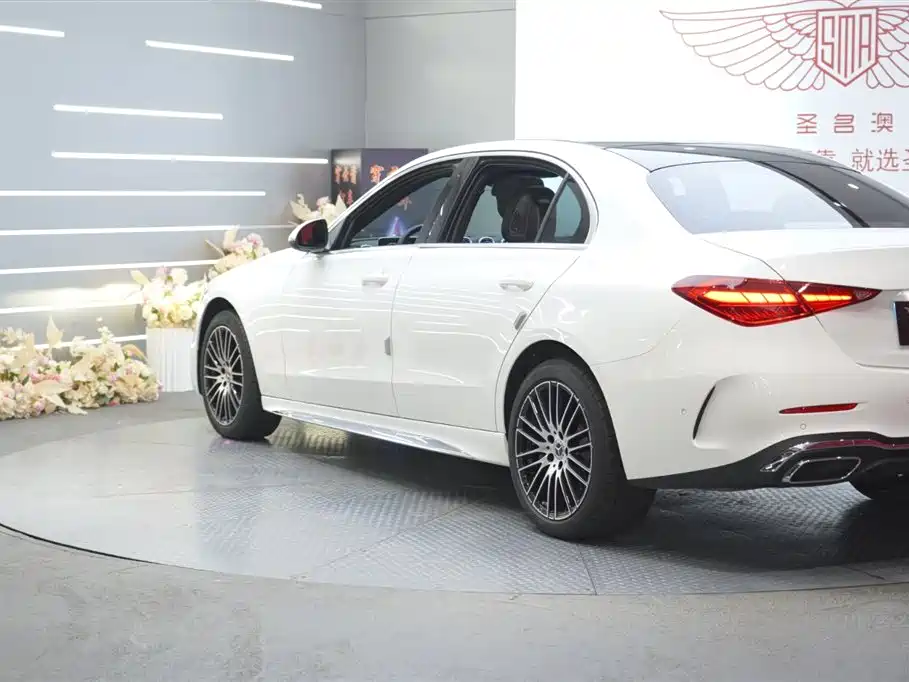 Mercedes-Benz C-Class 2024 Second Facelift C 260 L Sport фото 3