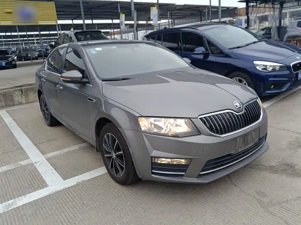 Škoda Octavia 2017 1.6L Automatic Smart Edition фото 22