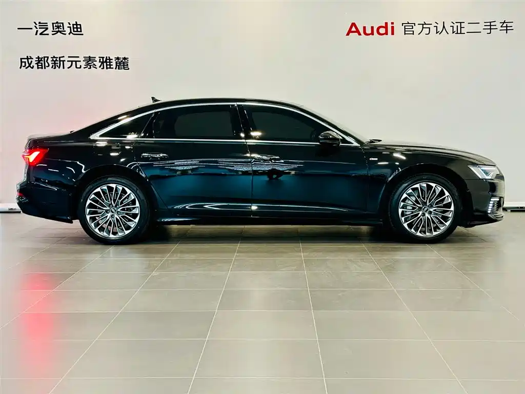 Audi A6L New Energy 2020 55 TFSI e quattro фото 3