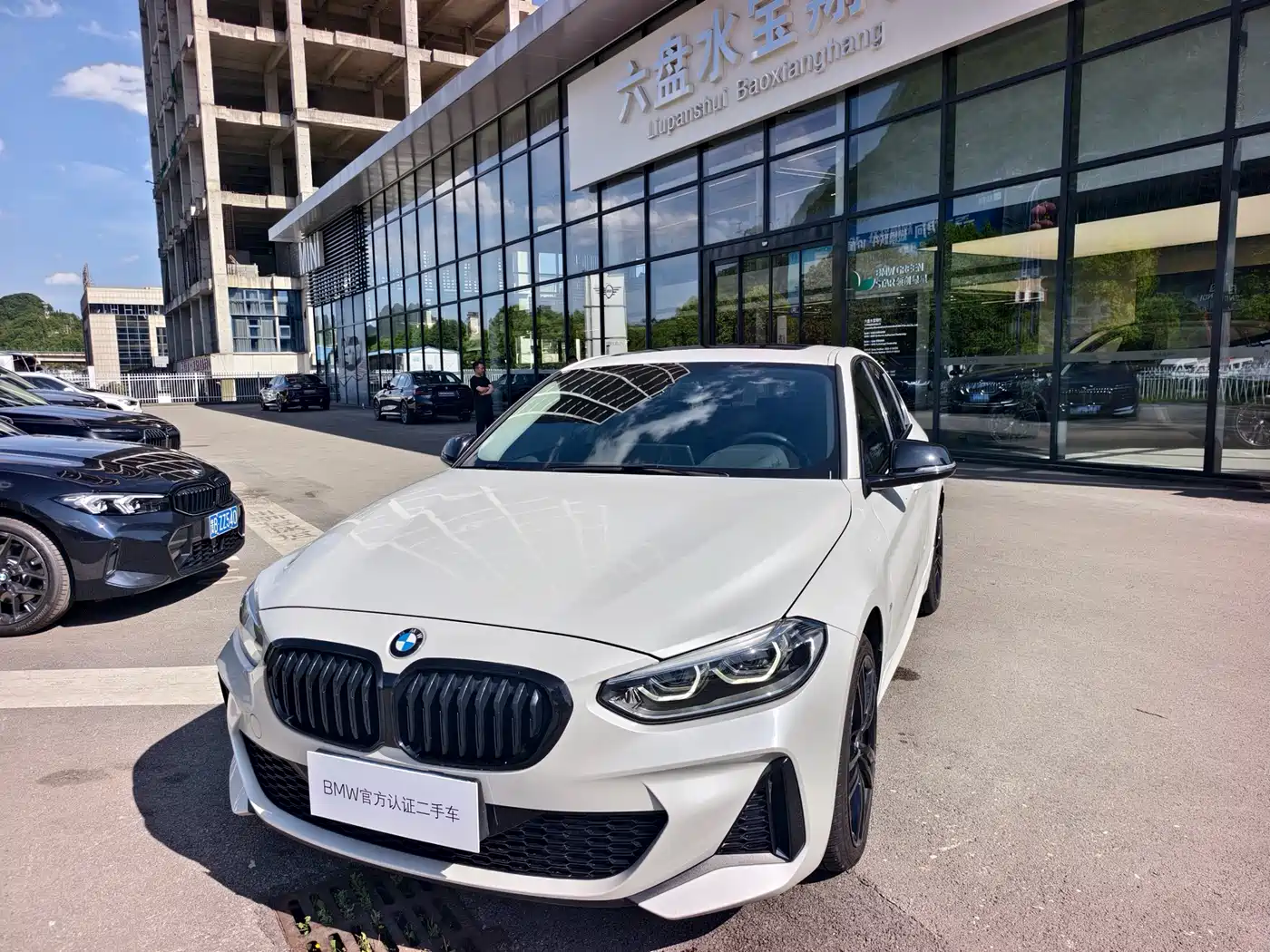 BMW 1 Series 2023 125i M Sport Shadow Edition