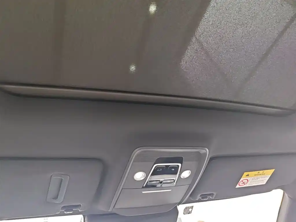 BYD Song PLUS PHEV 2024 Glory Edition DM-i 110km Flagship PLUS фото 18