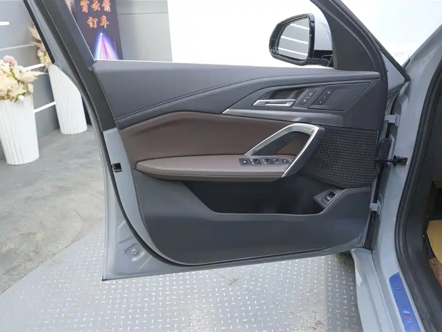 BMW X2 (Import) 2024 sDrive25i M Sport Package фото 20