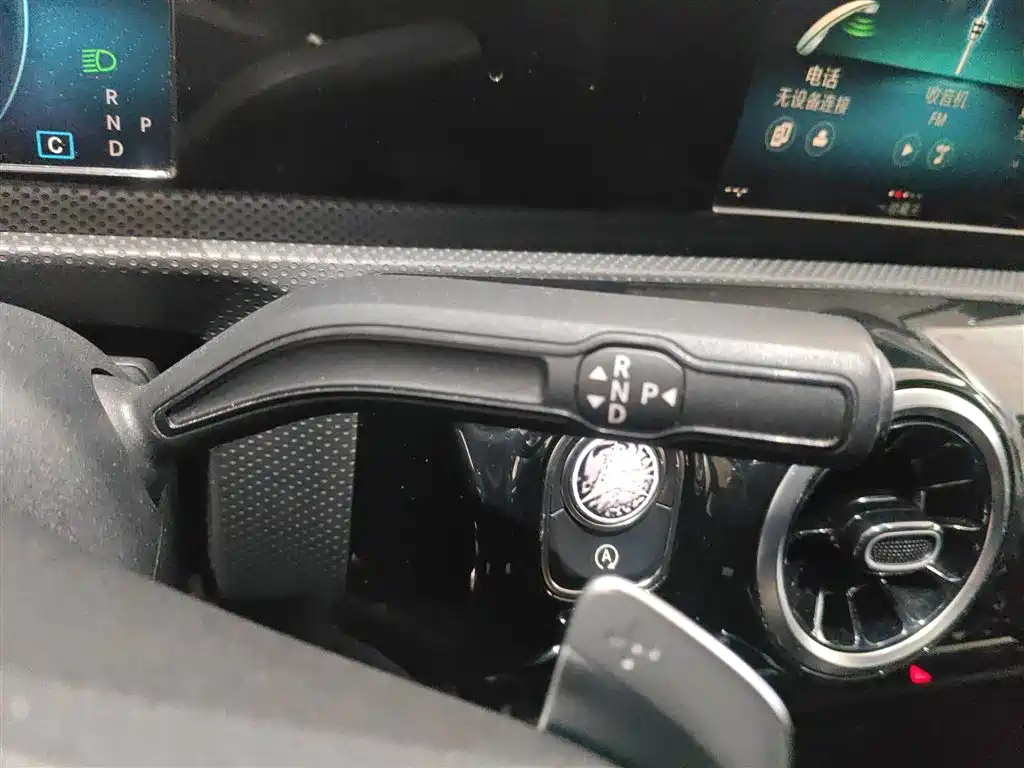 Mercedes-Benz A-Class 2019 A 180 L Sport Sedan фото 14