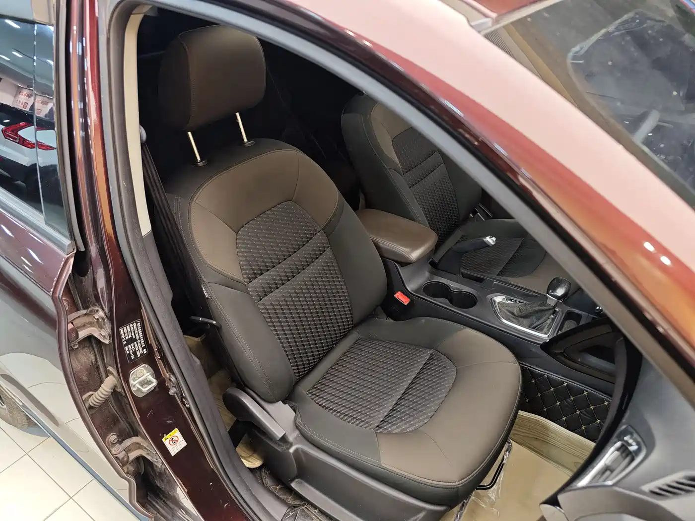 GAC Trumpchi Trumpchi GS4 2015 200T G-DCT Elite Edition фото 31