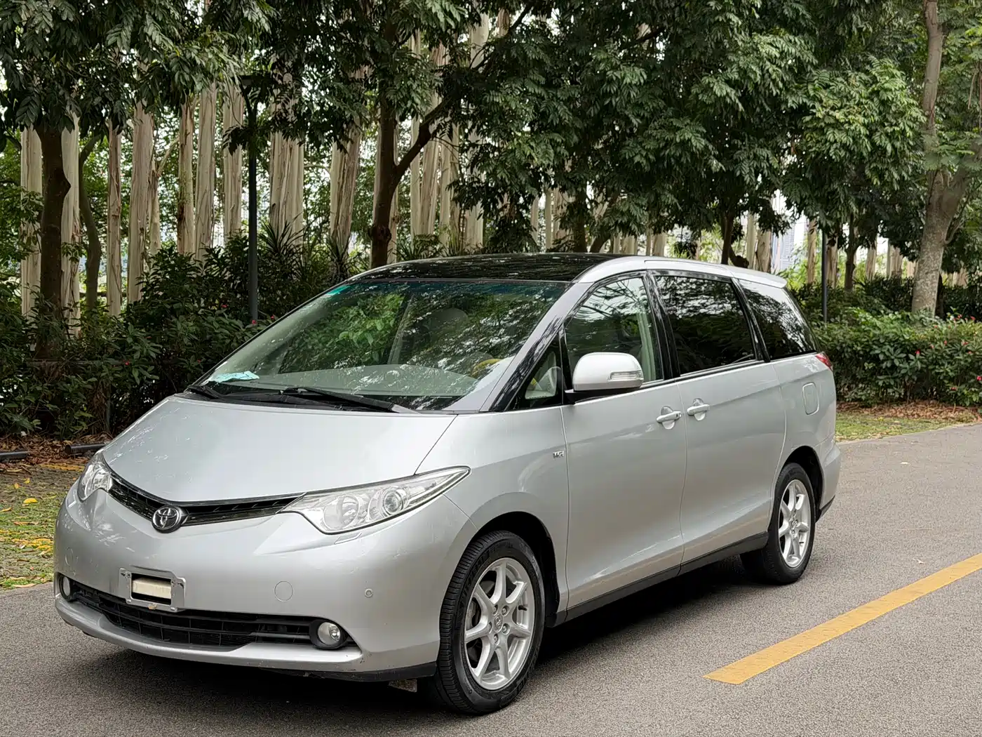 Toyota Previa 2006 Model 2.4L 7-Seater Luxury Edition