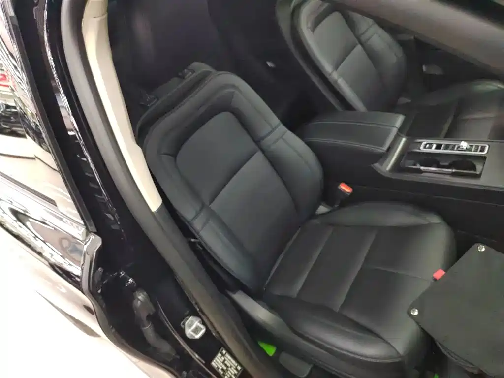 Lincoln Adventurer 2025 2024 2.0T FWD Exclusive Edition