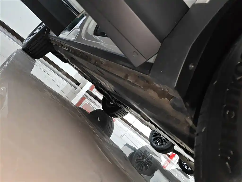 Volkswagen Tiguan L 2023 330TSI Auto 2WD Smart Edition фото 19