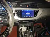 Фото 6 - Geely Vision X3