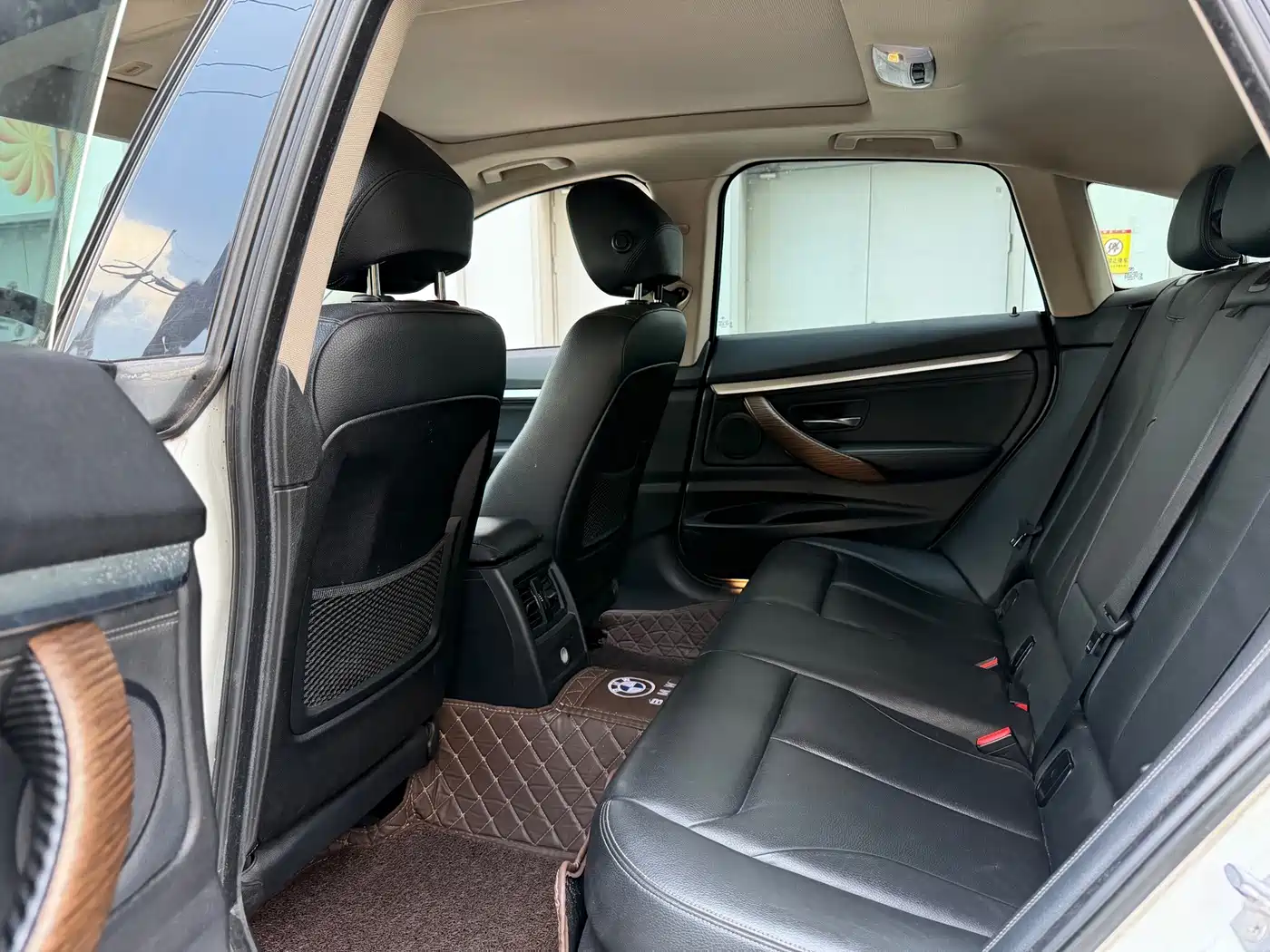 BMW 3 Series GT 2014 2014 320i Design Package