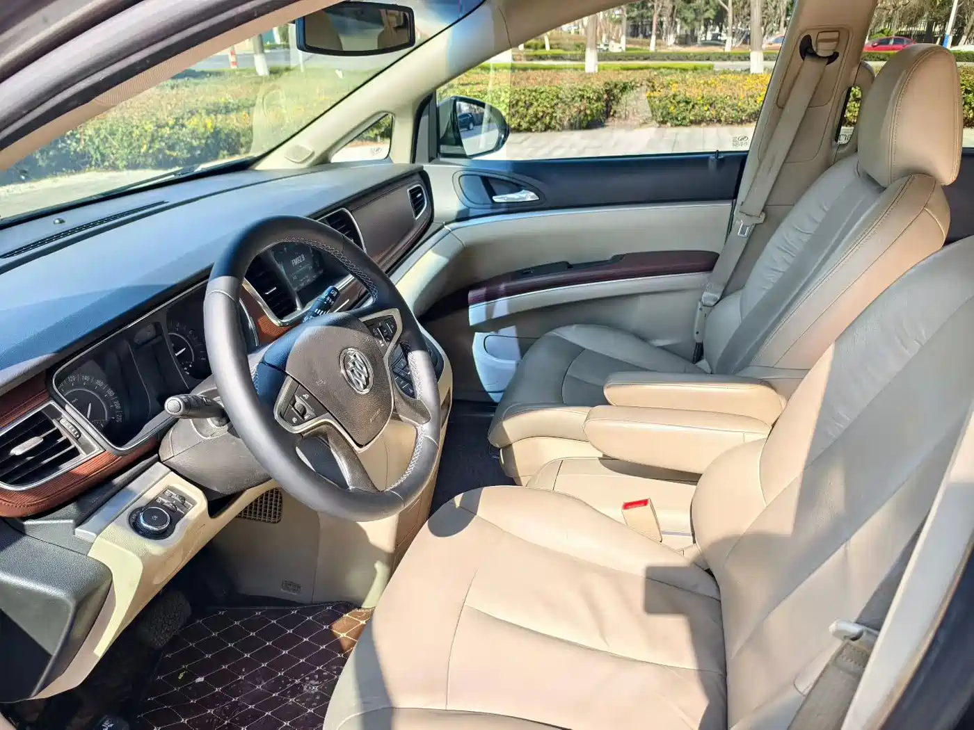 Buick GL8 2017 25S Luxury China V фото 8