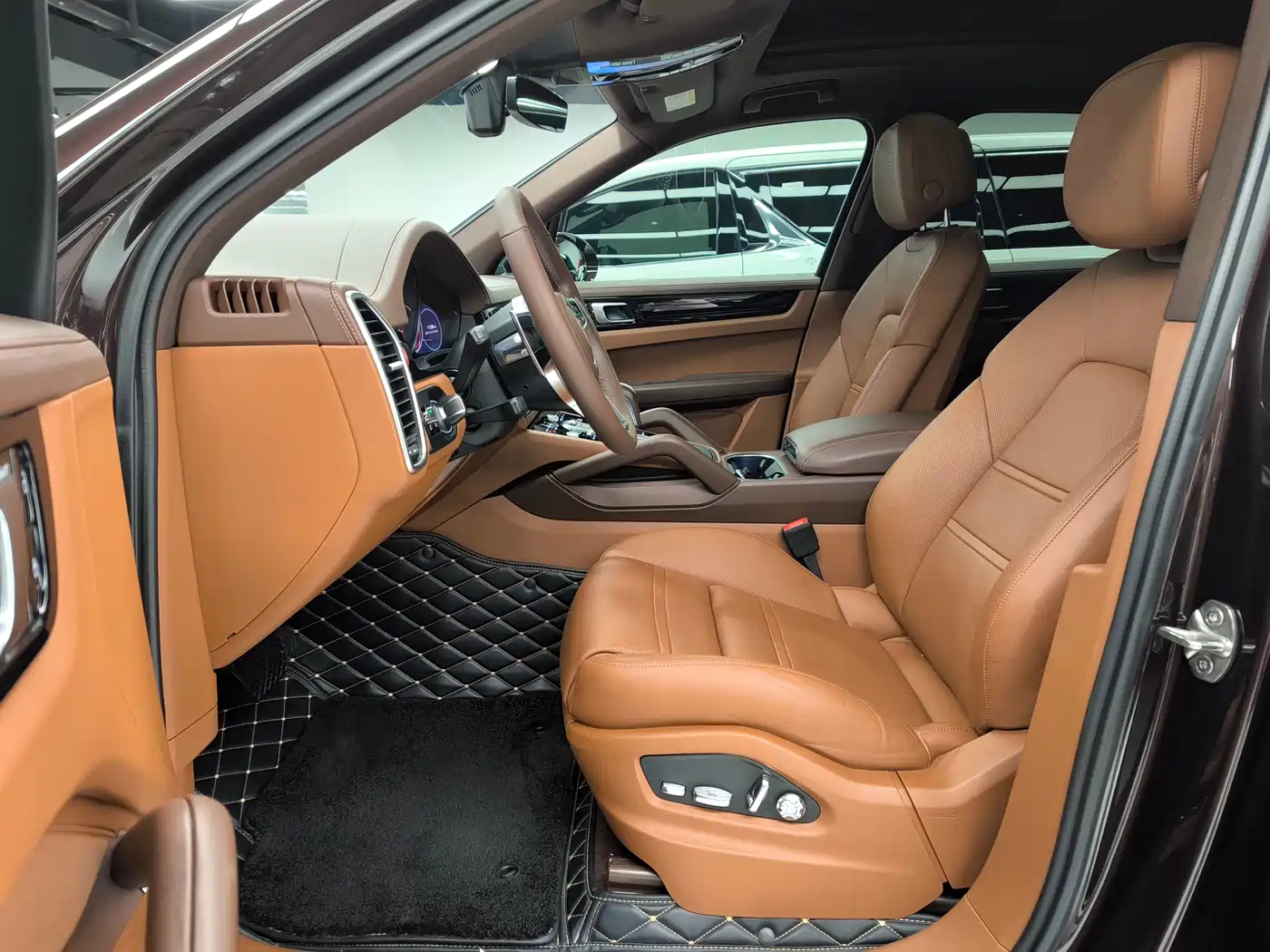 Porsche Cayenne New Energy 2021 Cayenne E-Hybrid 2.0T фото 13