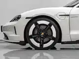 Фото 7 - Porsche Taycan