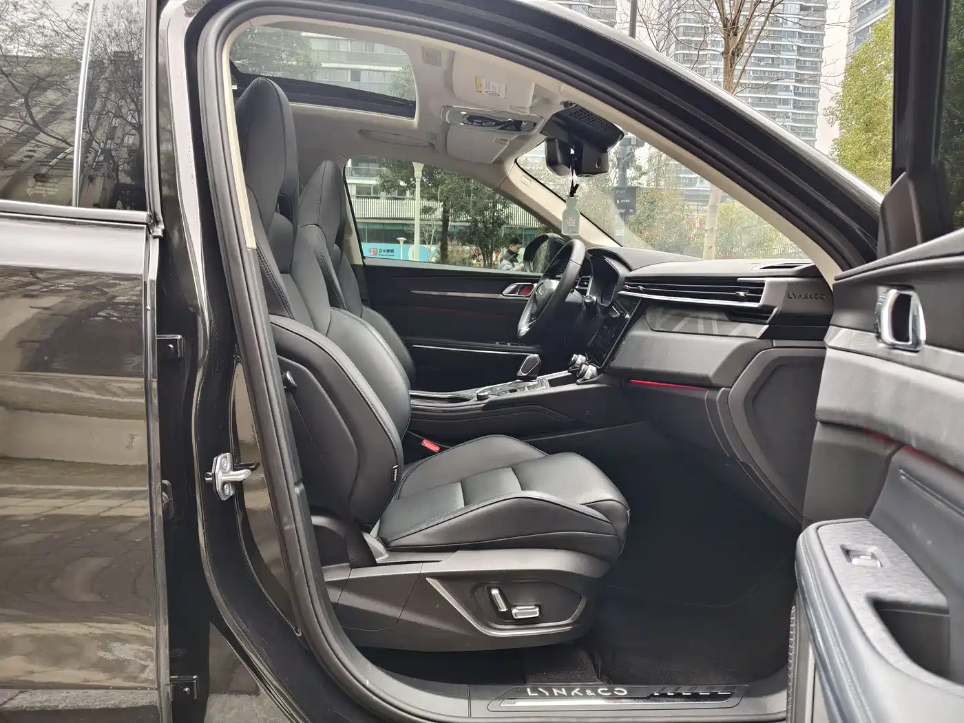 Lynk & Co 01 2021 2.0TD 2WD Pro фото 8