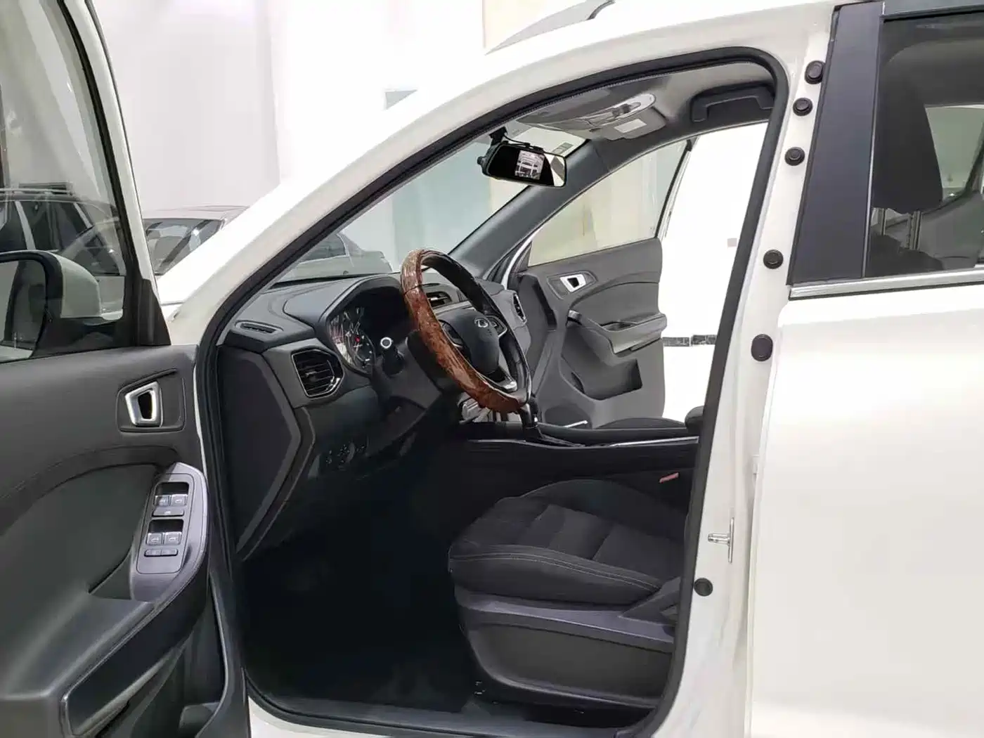 Photo 4 - Chery Tiggo 5x
