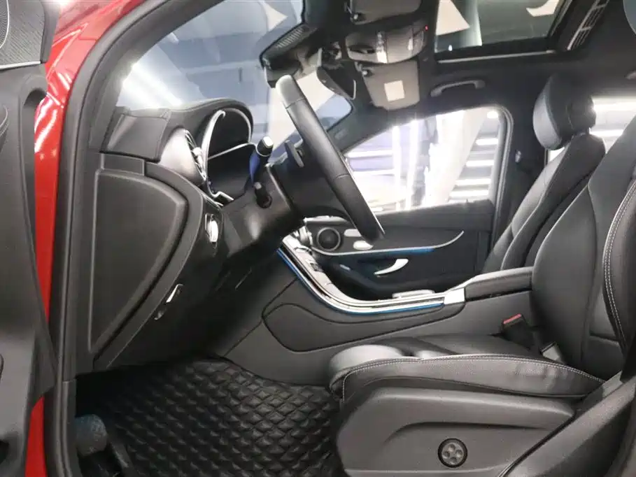 Mercedes-Benz GLC Coupe 2022 Facelift GLC 300 4MATIC Coupe SUV фото 15