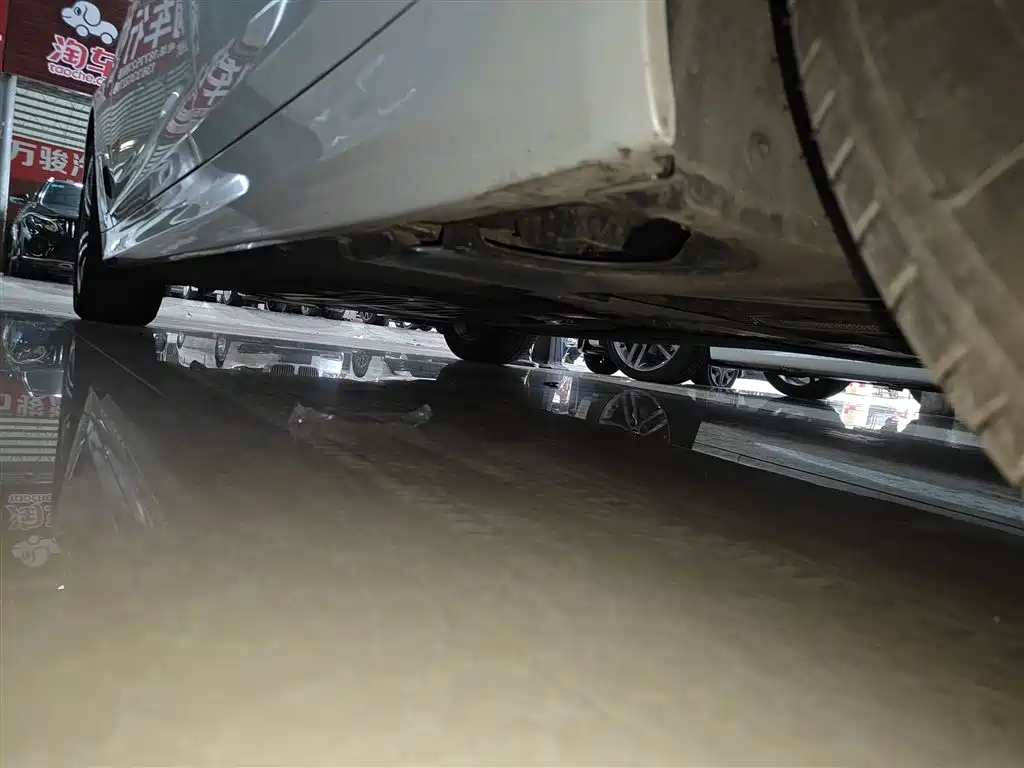 BMW 5 Series 2023 530Li Leading Luxury Package фото 22