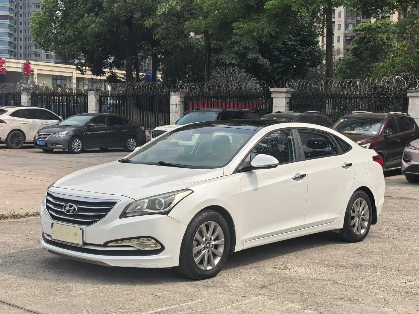 Hyundai Mistra 2014 1.8L Auto Smart GLS