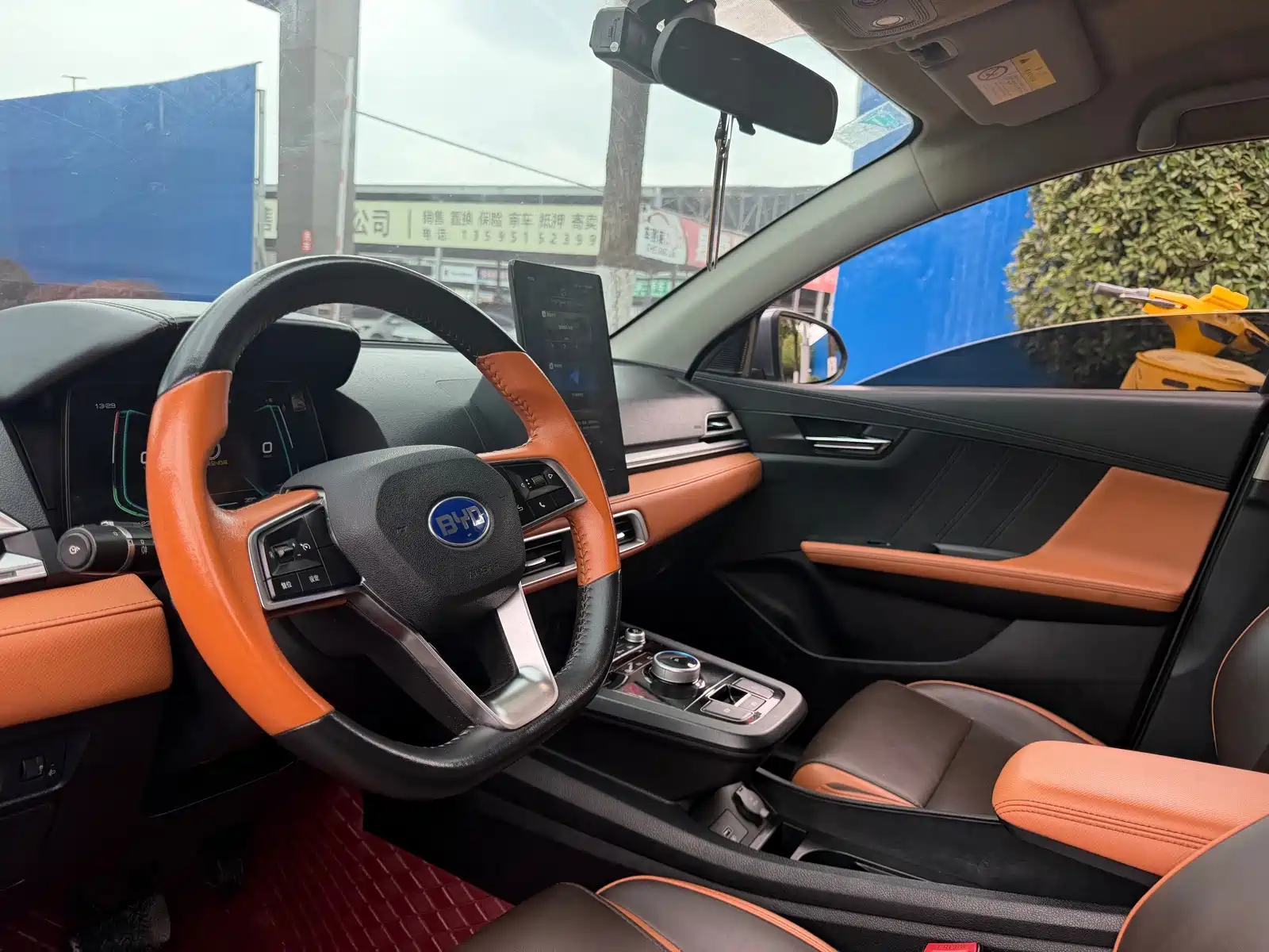 Фото 6 - BYD e2