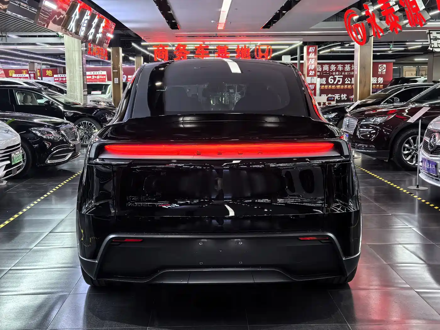 Tesla Model Y L 2026 2025 Facelift Long Range AWD