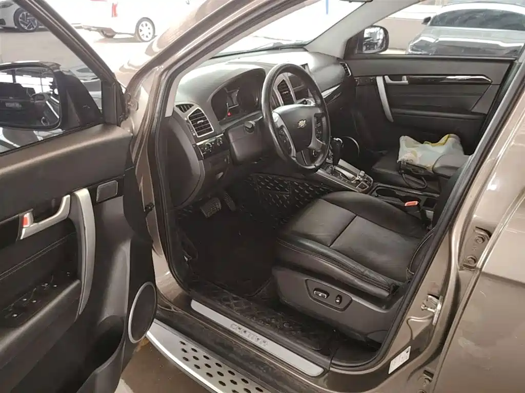 Chevrolet Captiva 2017 2.4L 4WD Flagship Edition 7-Seater фото 15