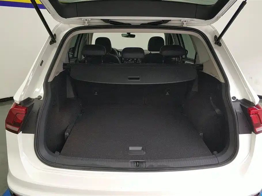 Volkswagen Tiguan L 2017 330TSI Automatic 2WD Luxury Edition фото 4