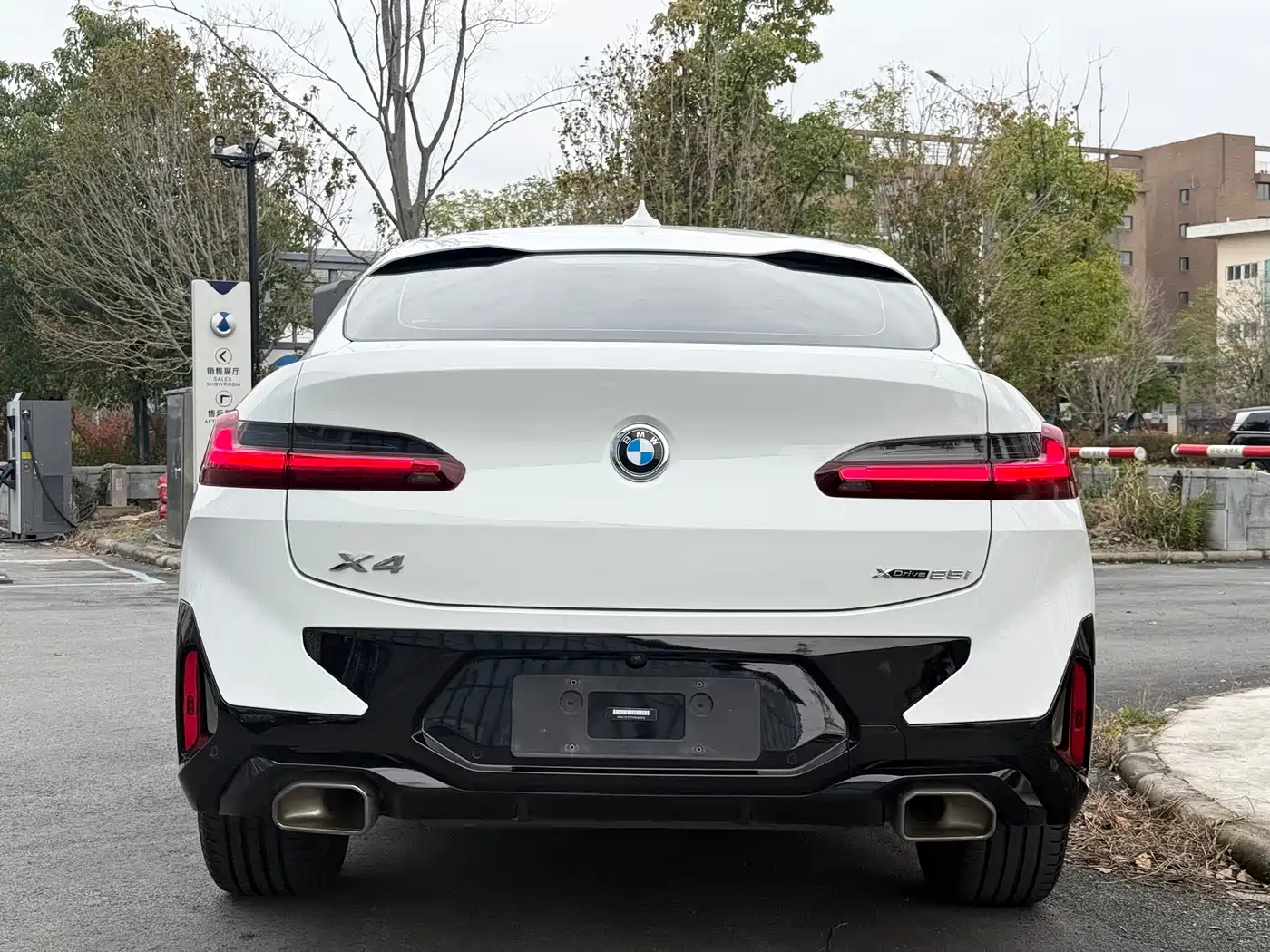BMW X4 2022 xDrive 25i M Sport Package фото 5