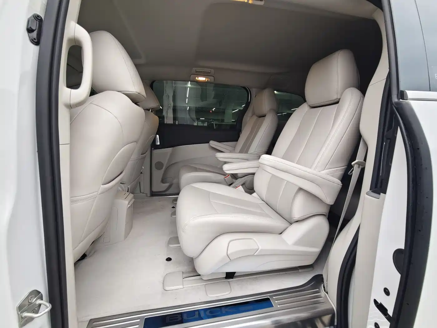 Buick GL8 2023 Model Land Business Class Comfort фото 11
