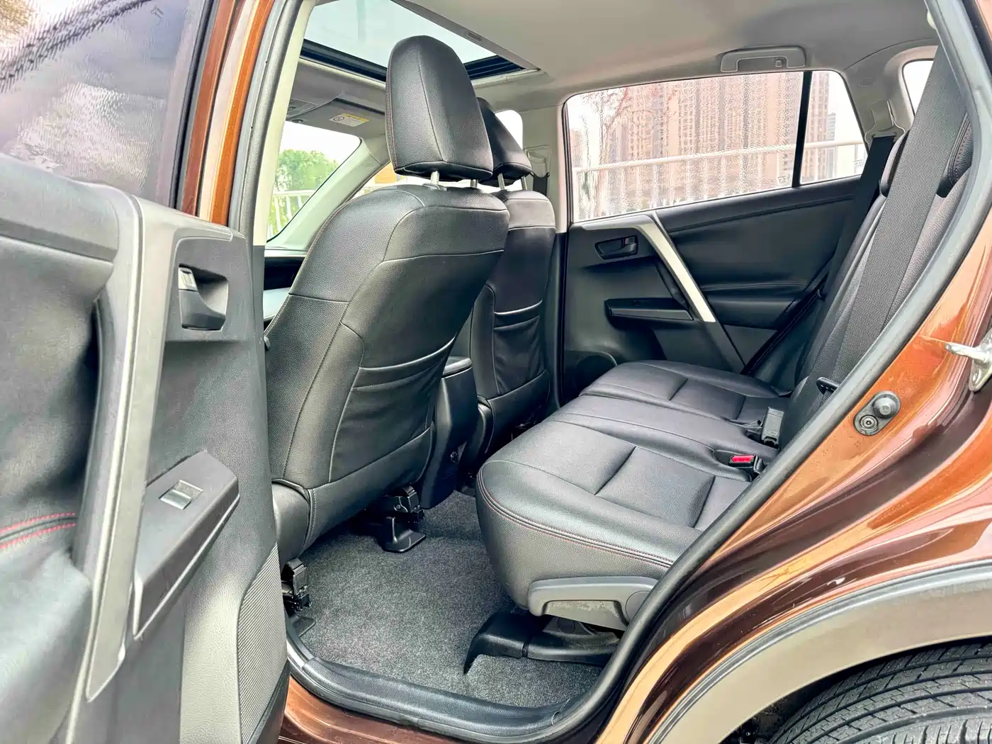 Toyota RAV4 Rongfang 2016 2.0L CVT 2WD Trend (China V) фото 14