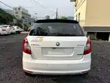 Фото 4 - Škoda Fabia