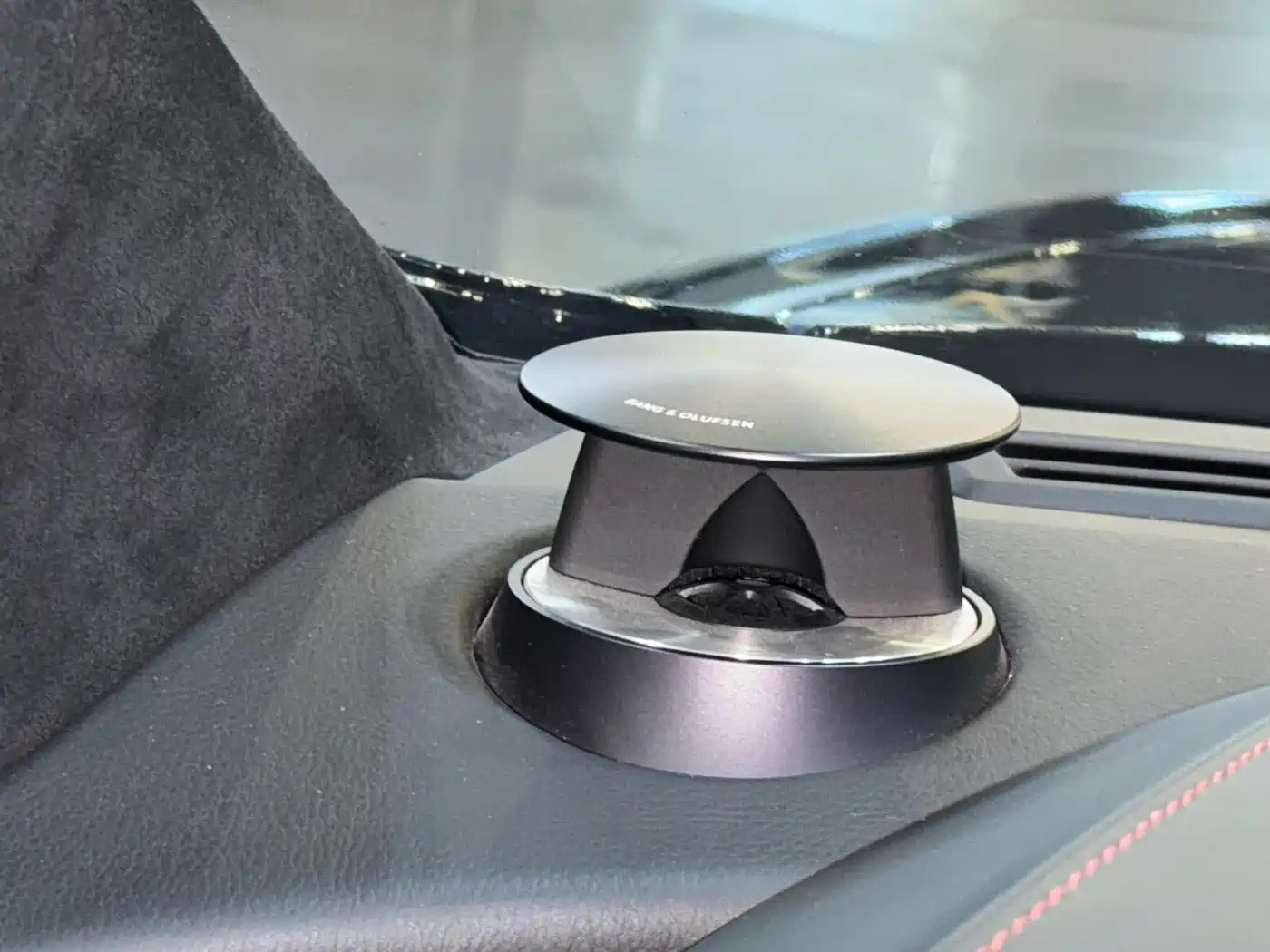Aston Martin DB9 2014 6.0L Carbon Black Coupe фото 15