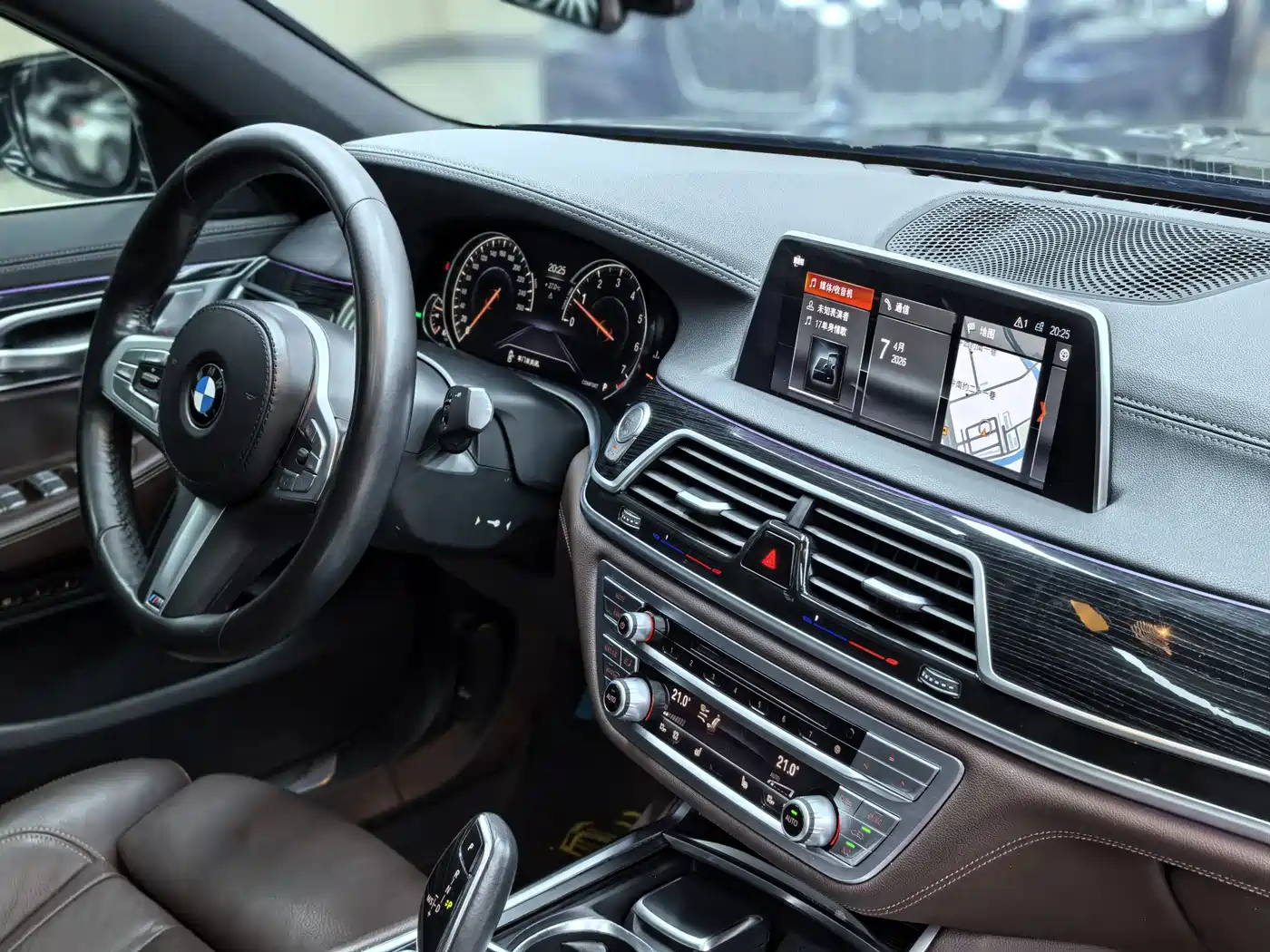 BMW 7 Series 2018 730Li Leading Type M Sport Package фото 22