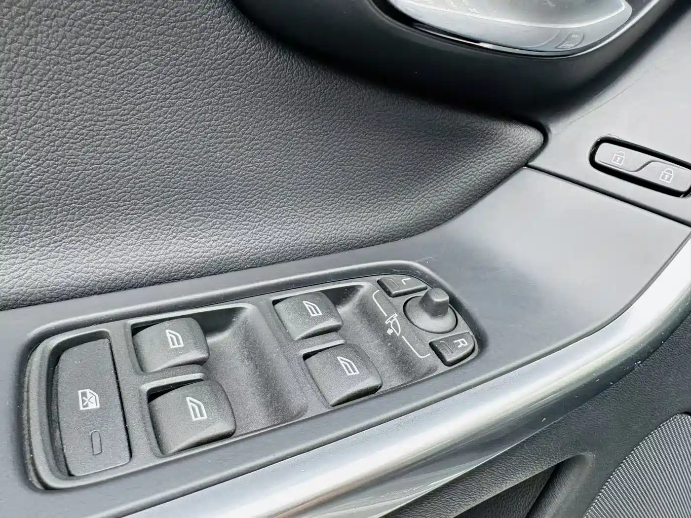 Фото 18 - Volvo XC60 (Import)