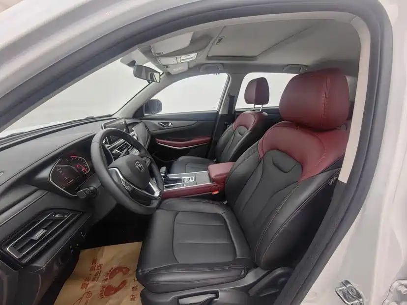 Фото 7 - Changan CS75