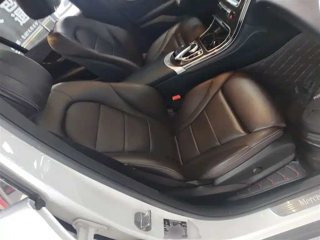 Mercedes-Benz GLC 2019 Facelift GLC 260 L 4MATIC Luxury фото 25