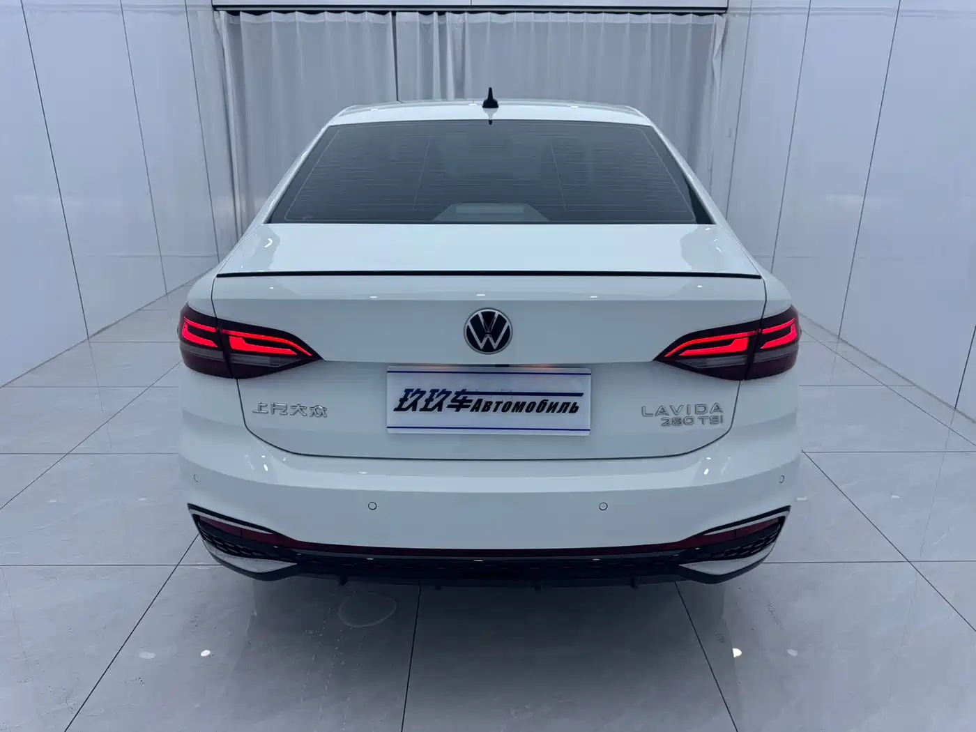 Volkswagen Lavida 2023 280TSI DSG Starlight Comfort Edition фото 5