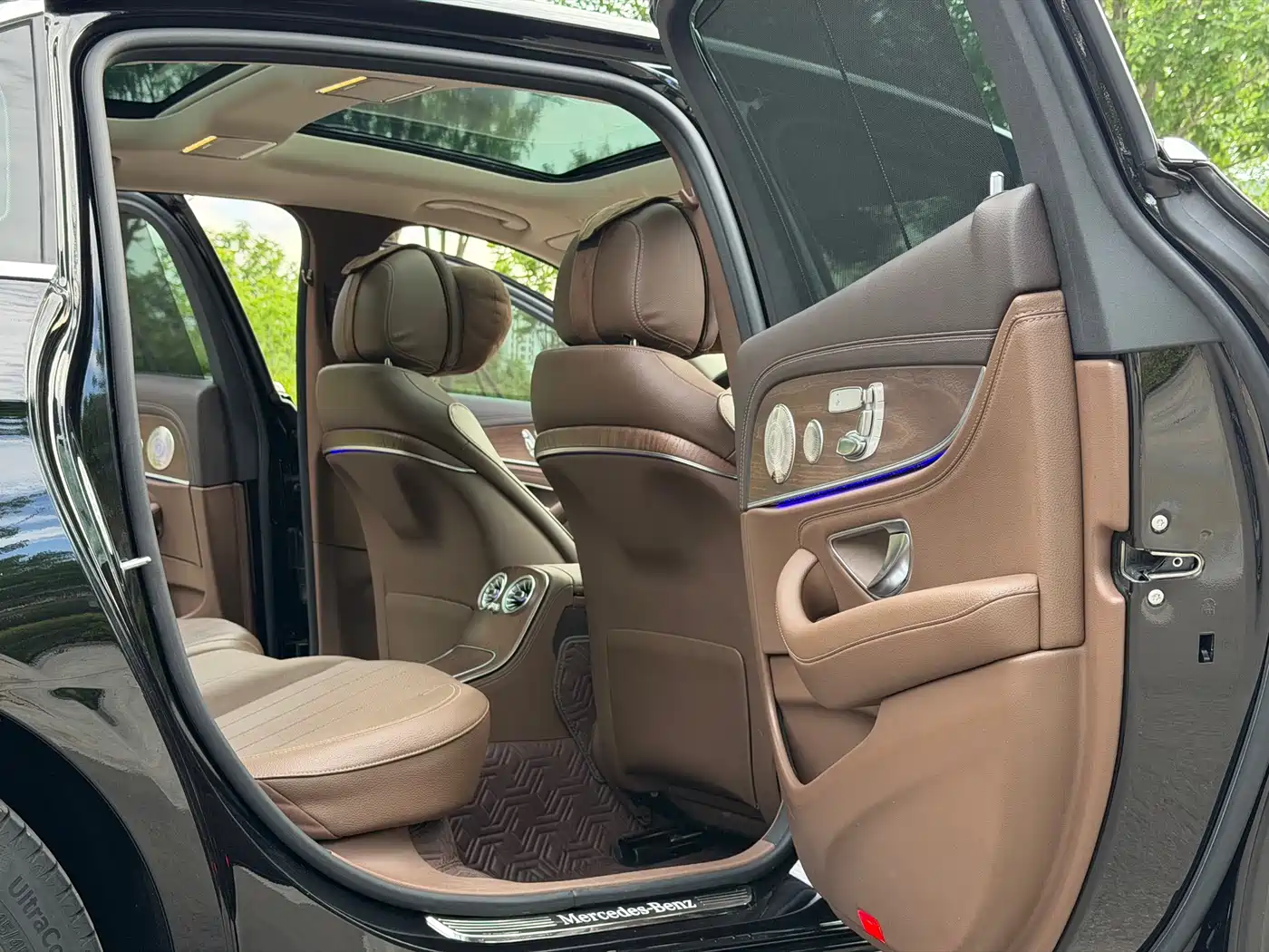 Mercedes-Benz E-Class 2022 Second Facelift E 300 L Luxury фото 9