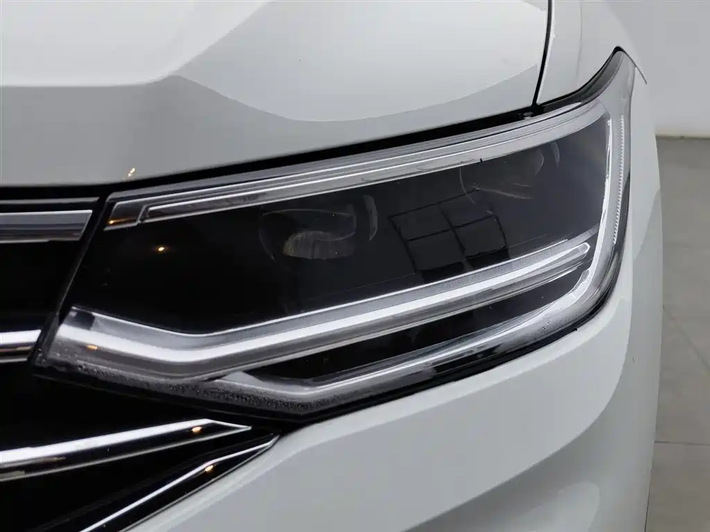 Volkswagen Tiguan L 2023 Facelift 330TSI Auto FWD R-Line Premium фото 7