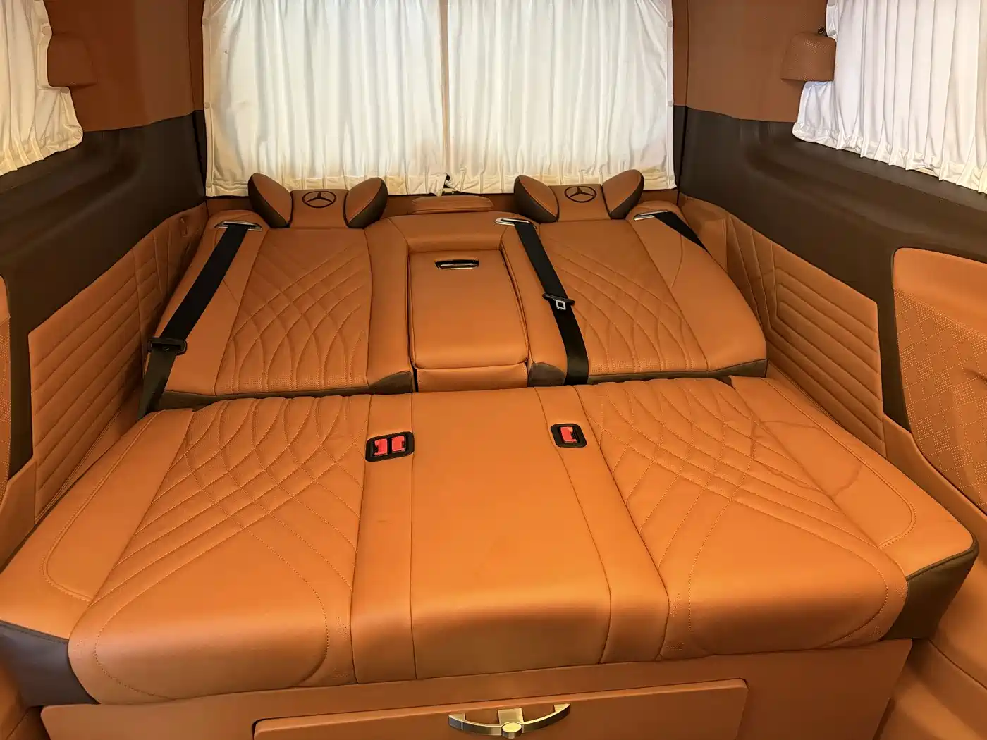 Mercedes-Benz Vito 2023 2.0T Business 7-Seater фото 11