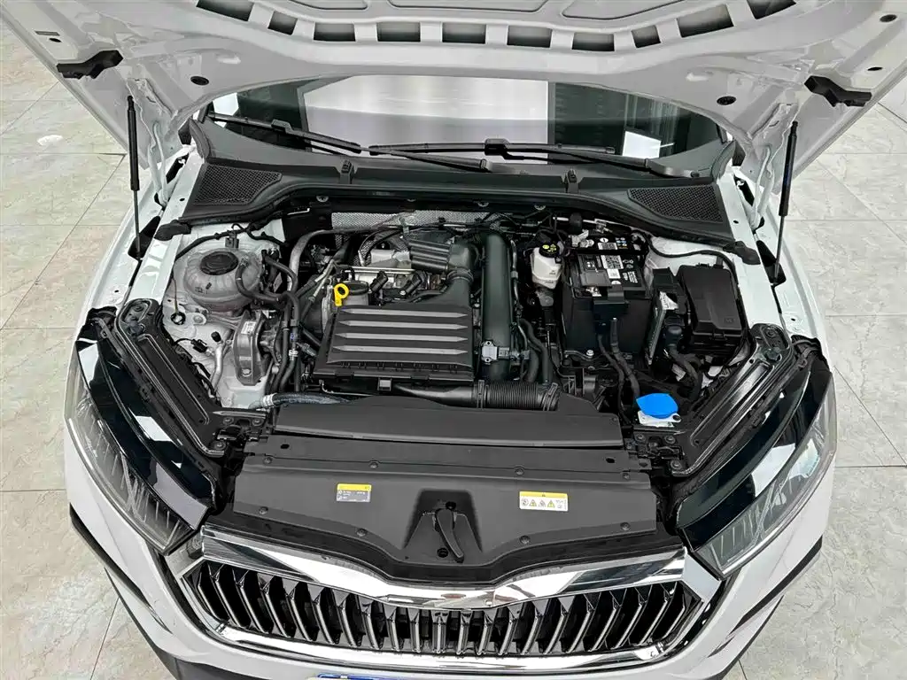 Škoda Octavia 2023 Facelift PRO TSI280 Premium Edition фото 21