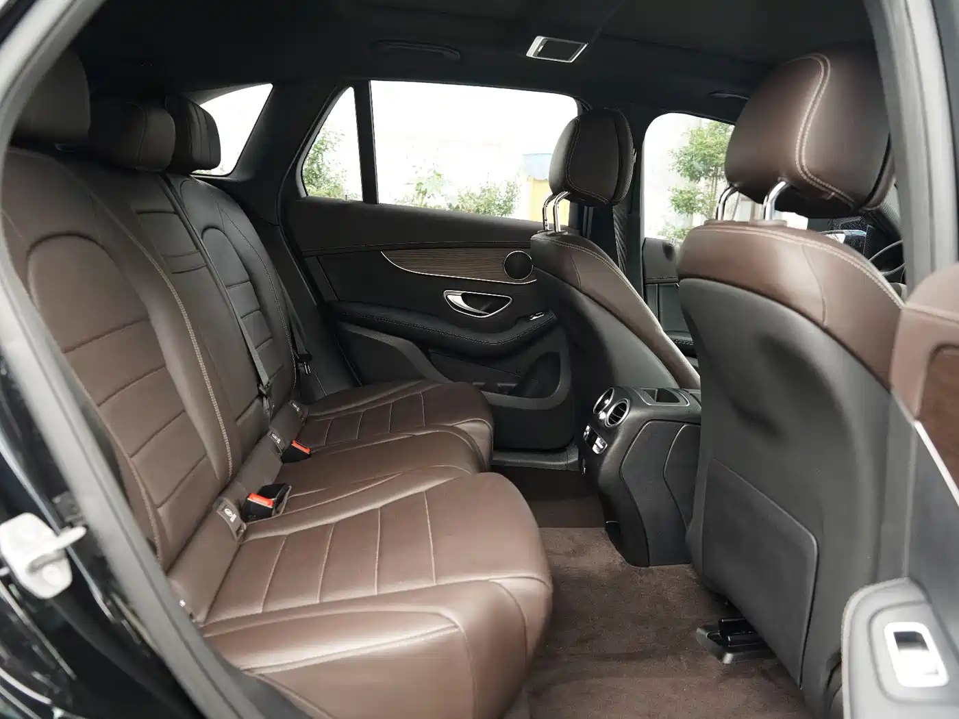 Mercedes-Benz GLC 2022 Facelift II GLC 260 L 4MATIC Luxury фото 4