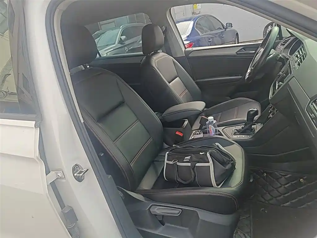 Volkswagen Tiguan L 2020 330TSI Auto 2WD Trend China VI фото 25