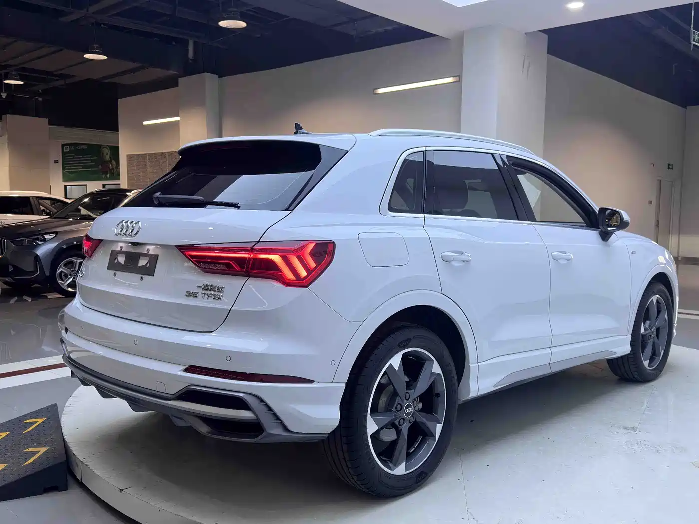 Audi Q3 2022 35 TFSI Fashion Dynamic фото 5