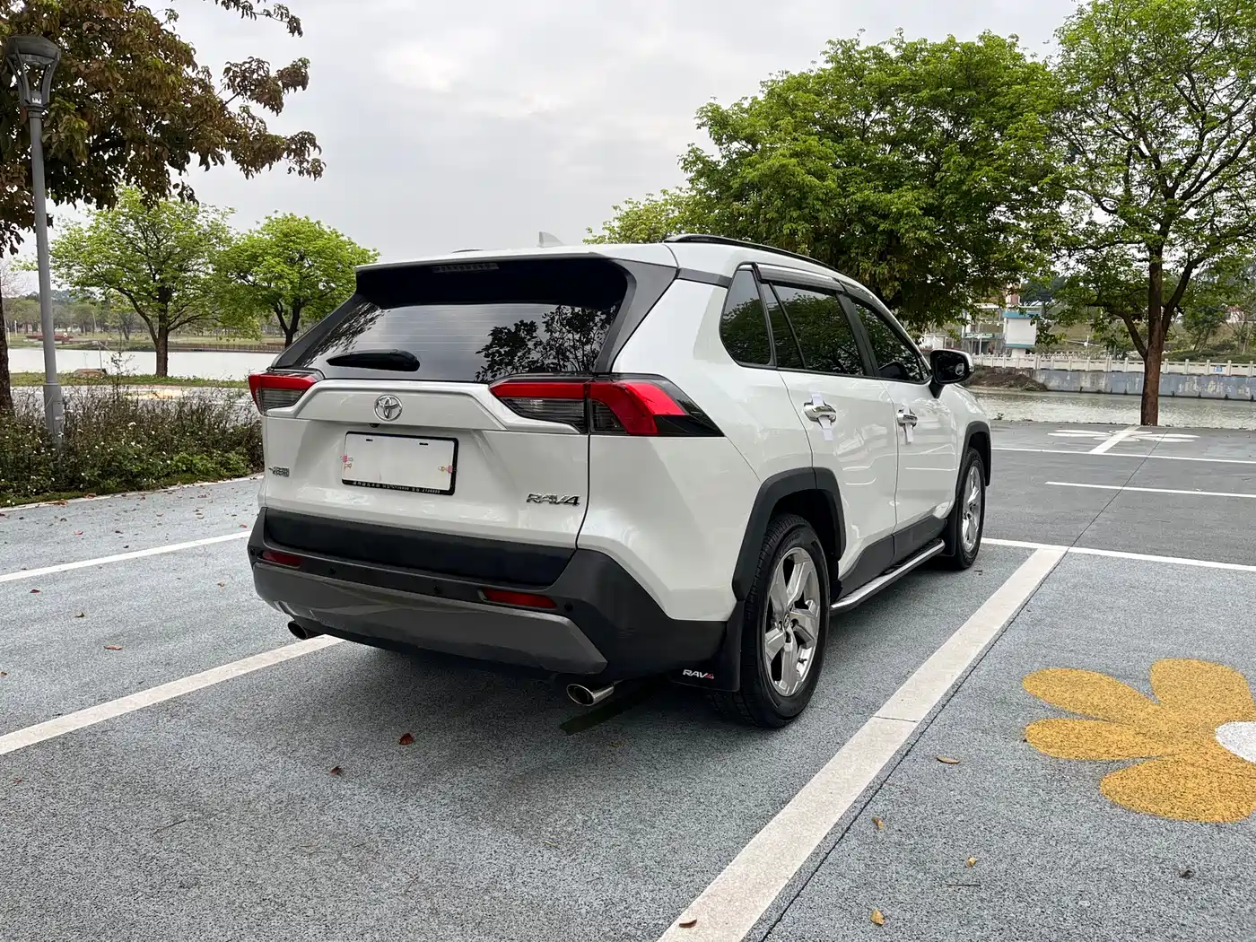 Toyota RAV4 Rongfang 2022 2.0L CVT 2WD Trend Edition фото 8