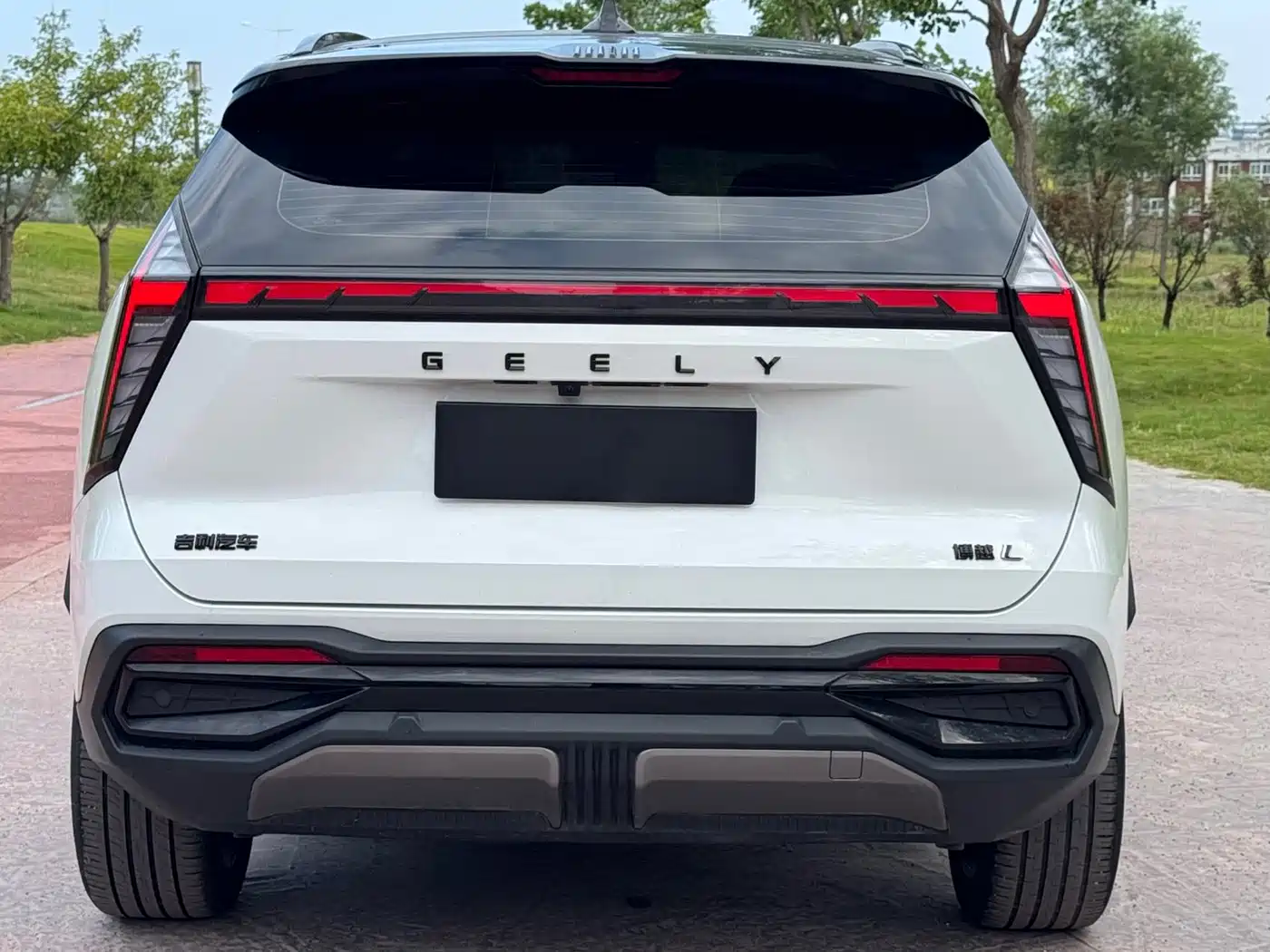 Geely Boyue L 2023 2023 1.5TD DCT Glory Edition