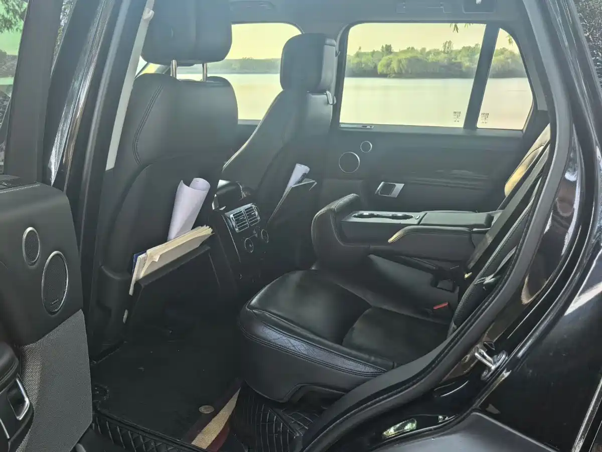 Land Rover Range Rover 2020 3.0 L6 Shengshi Edition фото 5