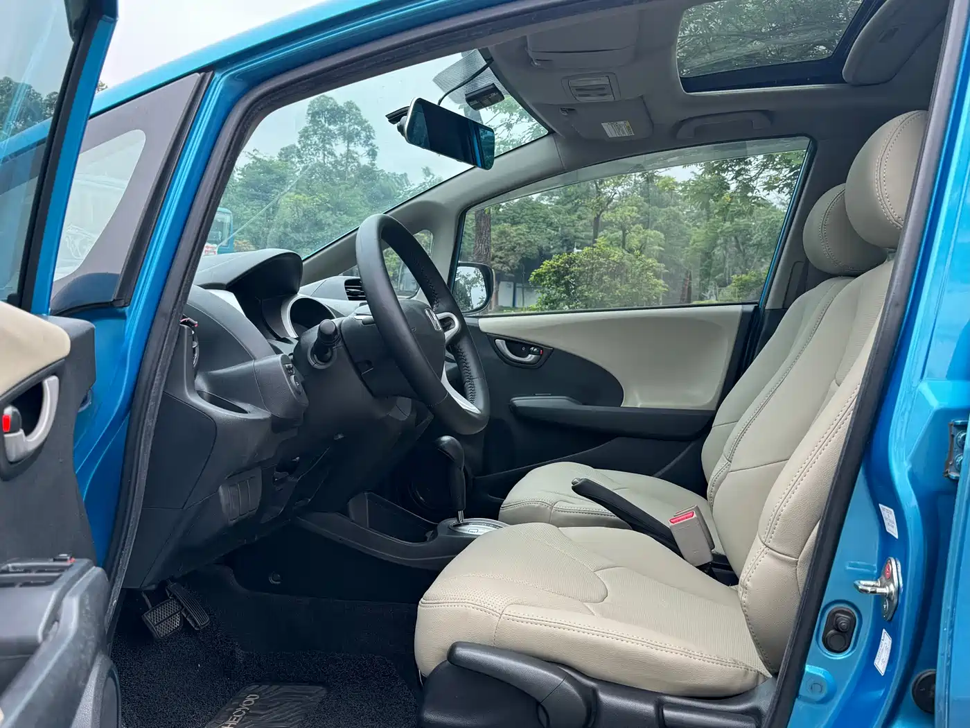 Honda Fit 2009 2008 Model 1.5L Automatic Luxury Edition