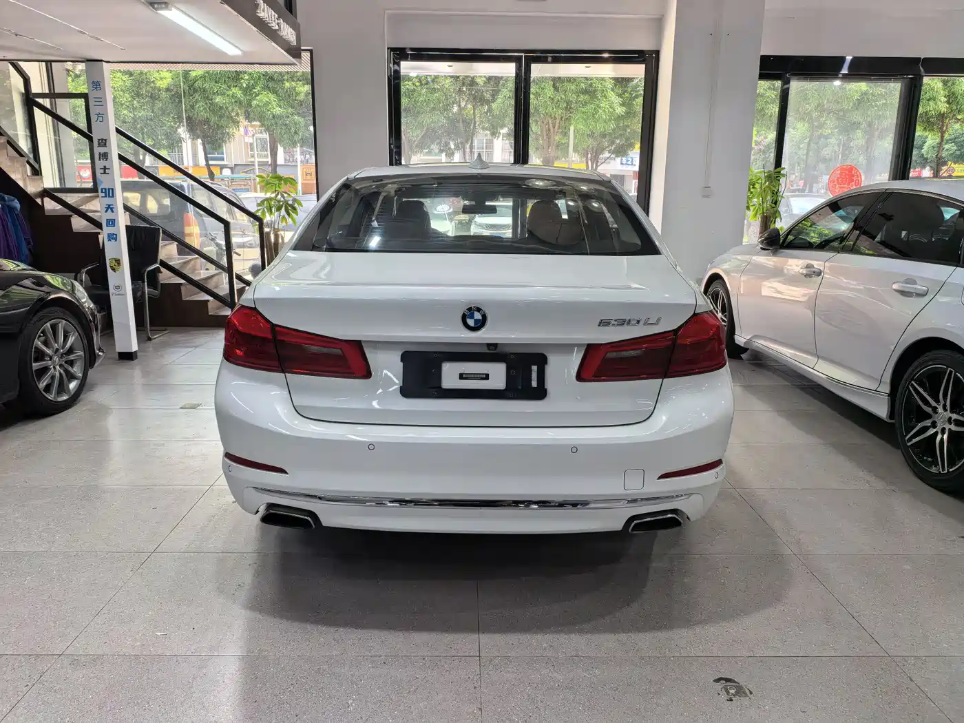 BMW 5 Series 2018 Facelift 530Li Leading Luxury Package фото 9
